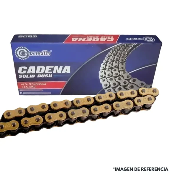 Cadena Cassarella 428H Oring Dorada instalada en motocicleta